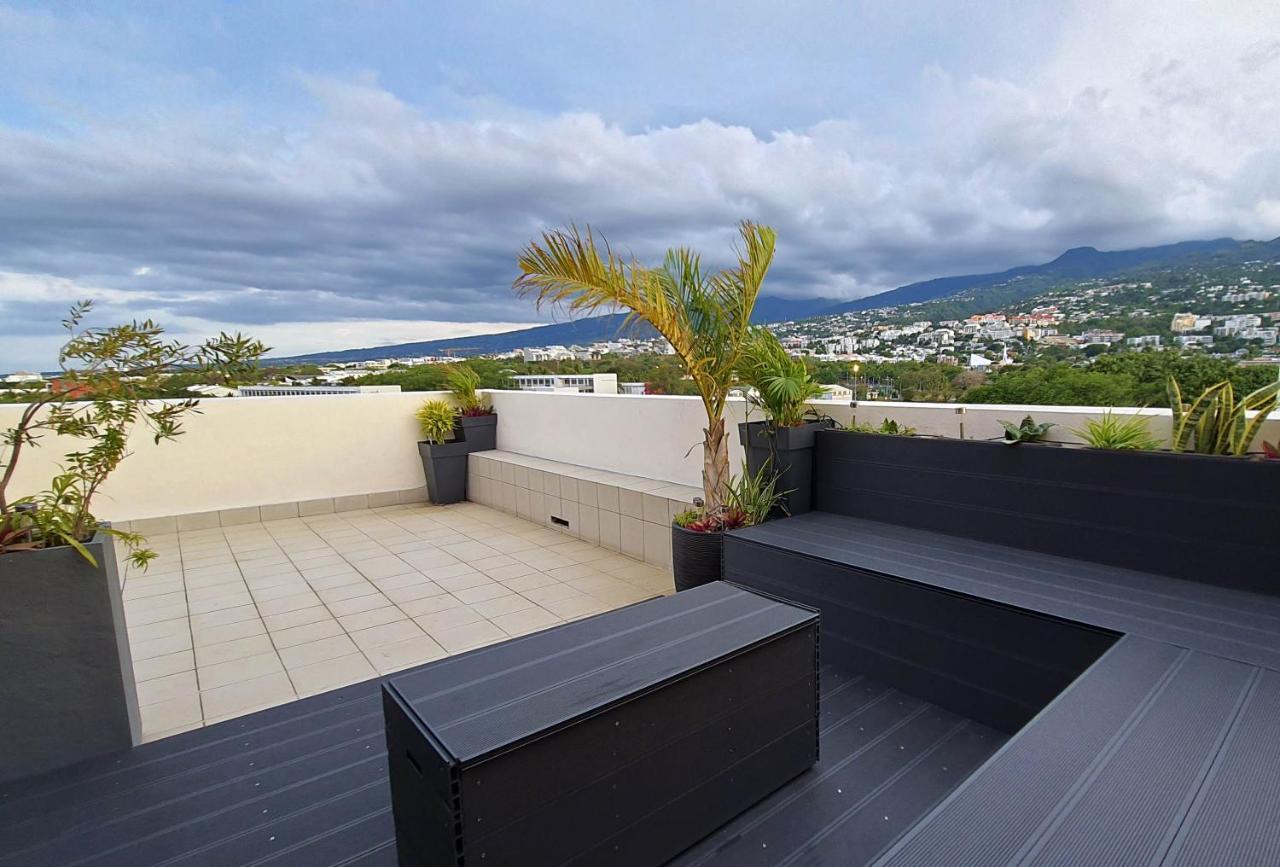 Rooftop - L'Appartement En Haut Saint-Denis Luaran gambar
