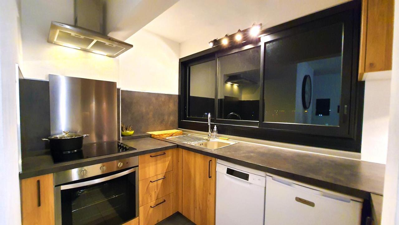 Rooftop - L'Appartement En Haut Saint-Denis Luaran gambar